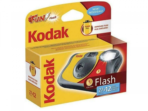 Kodak 35mm One-Time-Use Disposable Camera (ISO-800) with Flash - 27 Ex