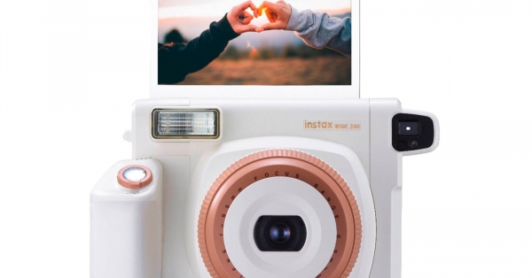Photography] Instax Wide 300 Toffee – Fell Down a Sinkhole
